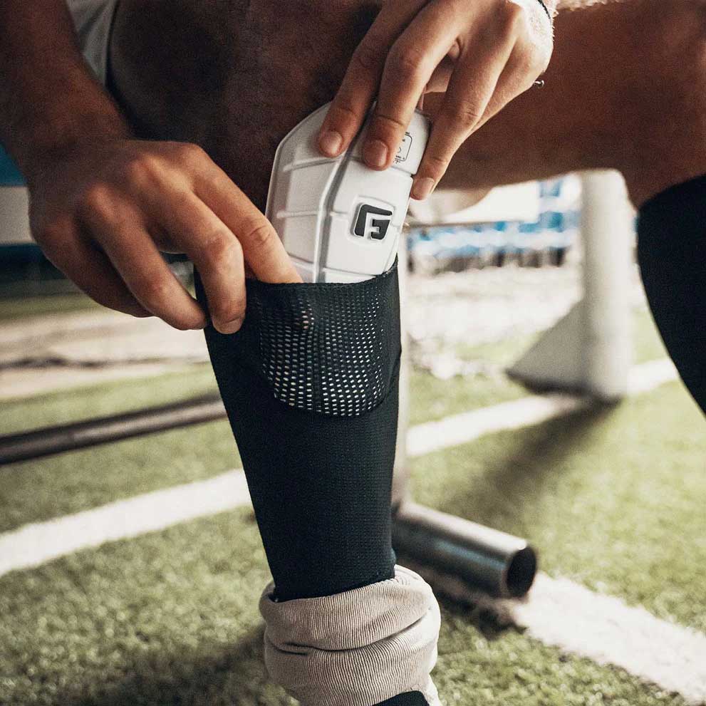 G-Form Pro-S Blade NOCSAE Shin Guards - Image 2