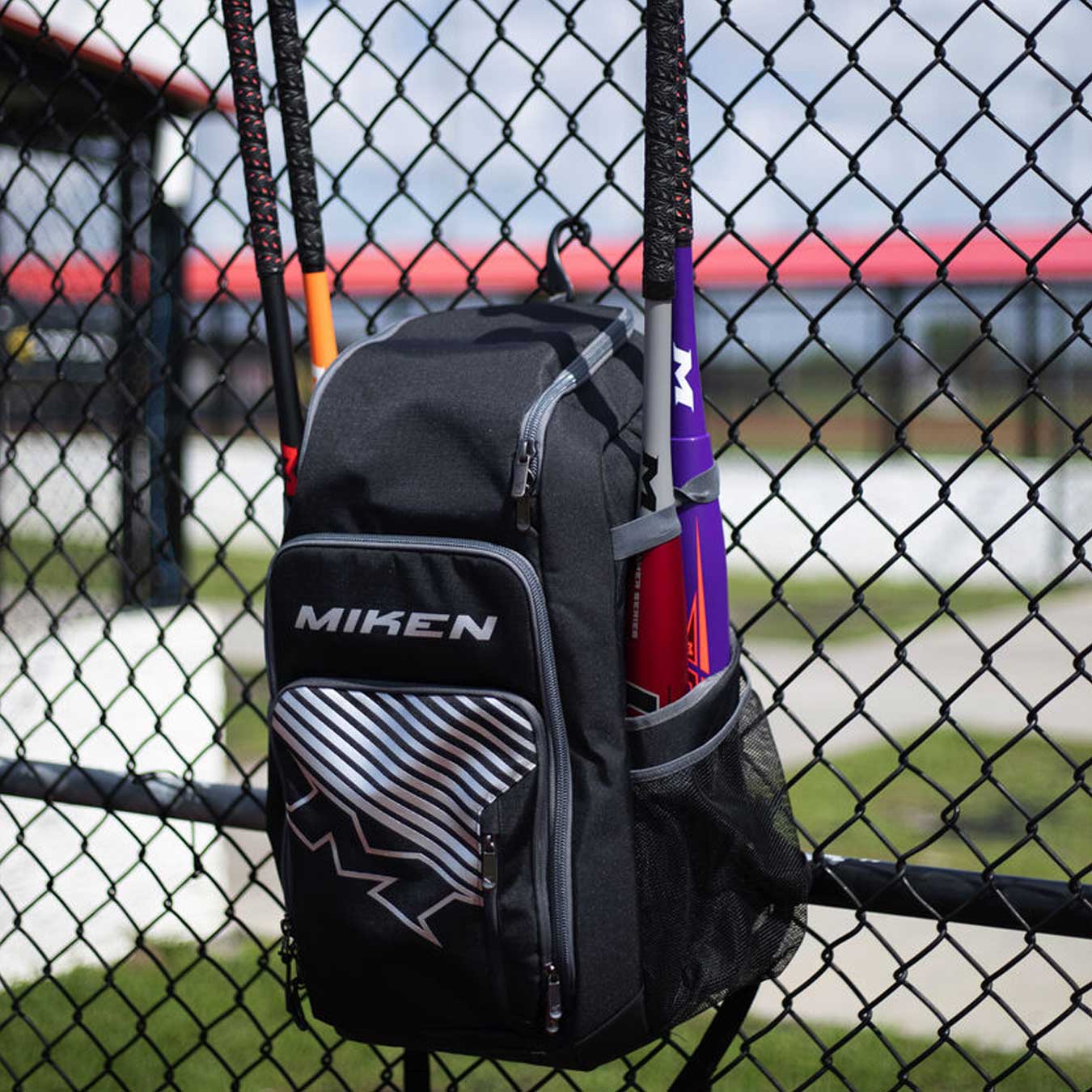 Miken Pro Deluxe Slo-Pitch Backpack - Image 7