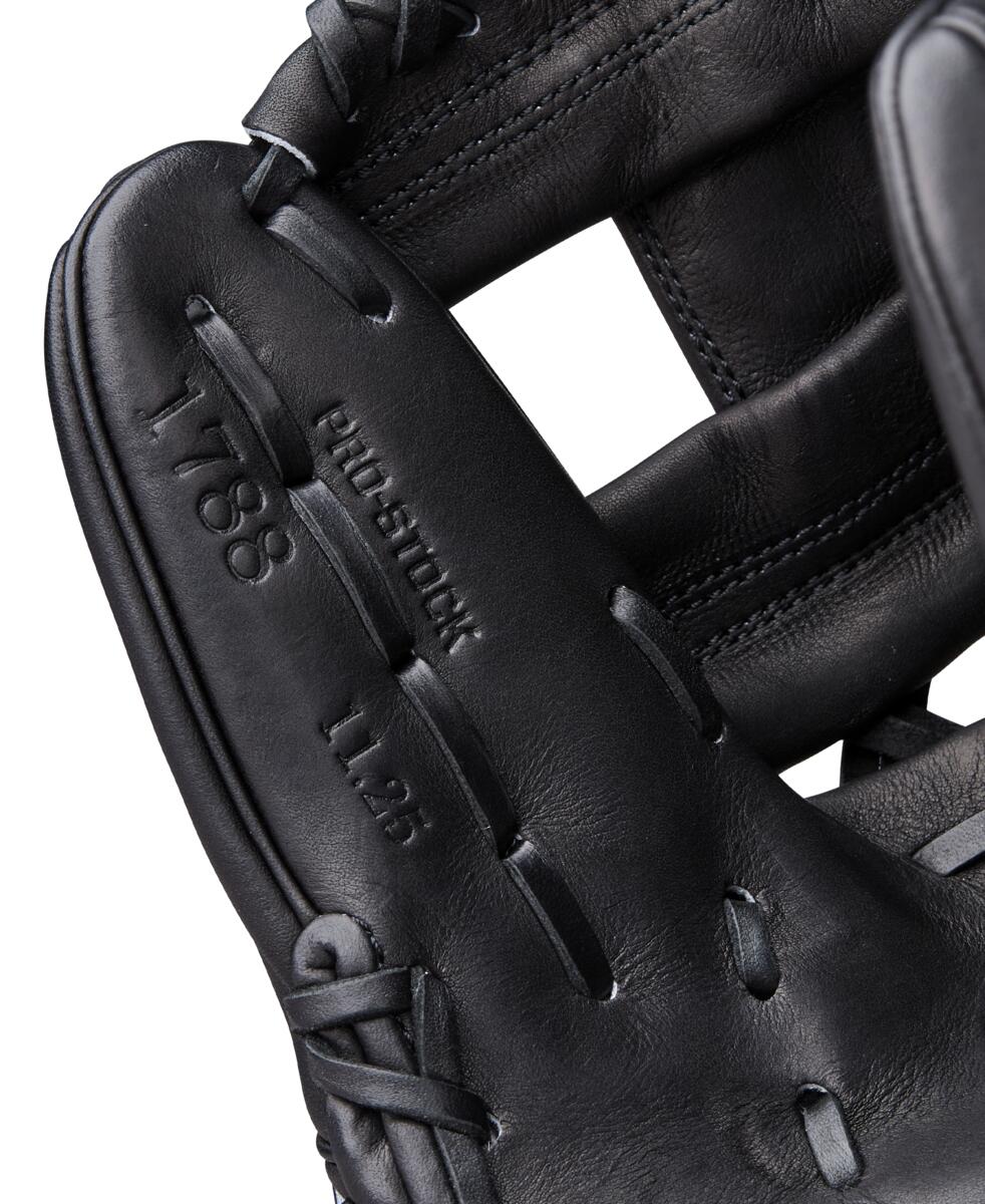 Wilson A2000 Classic 1788 Black 11.25"-RHT - Image 7
