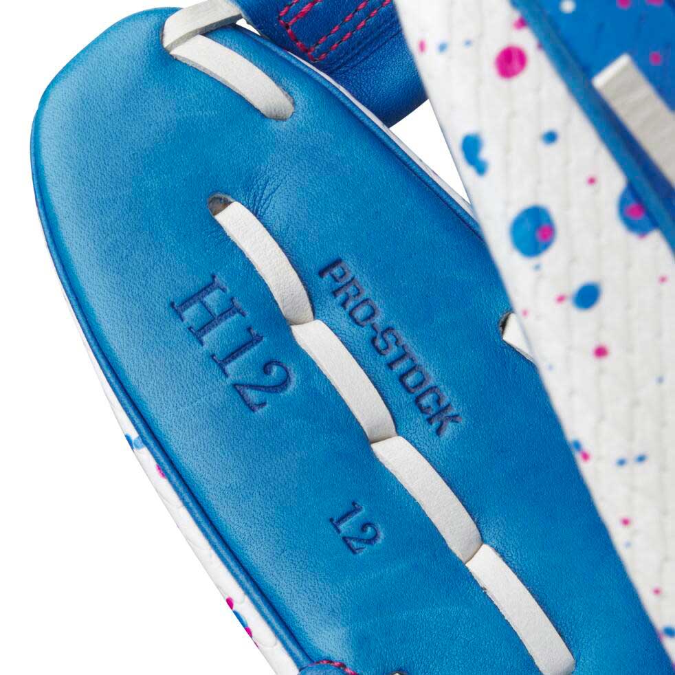 Wilson A2000 Fastpitch 2025 Love The Moment FP12SS 12"-RHT - Image 7