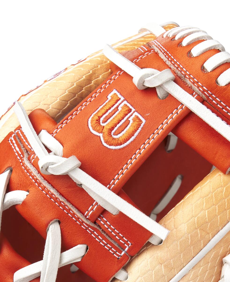 Wilson A2000 June 2025 GOTM 1975 SS 11.75"-RHT - Image 5