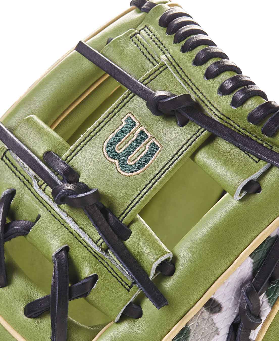 Wilson A2000 November 2023 GOTM Honor 11.75"-RHT - Image 5
